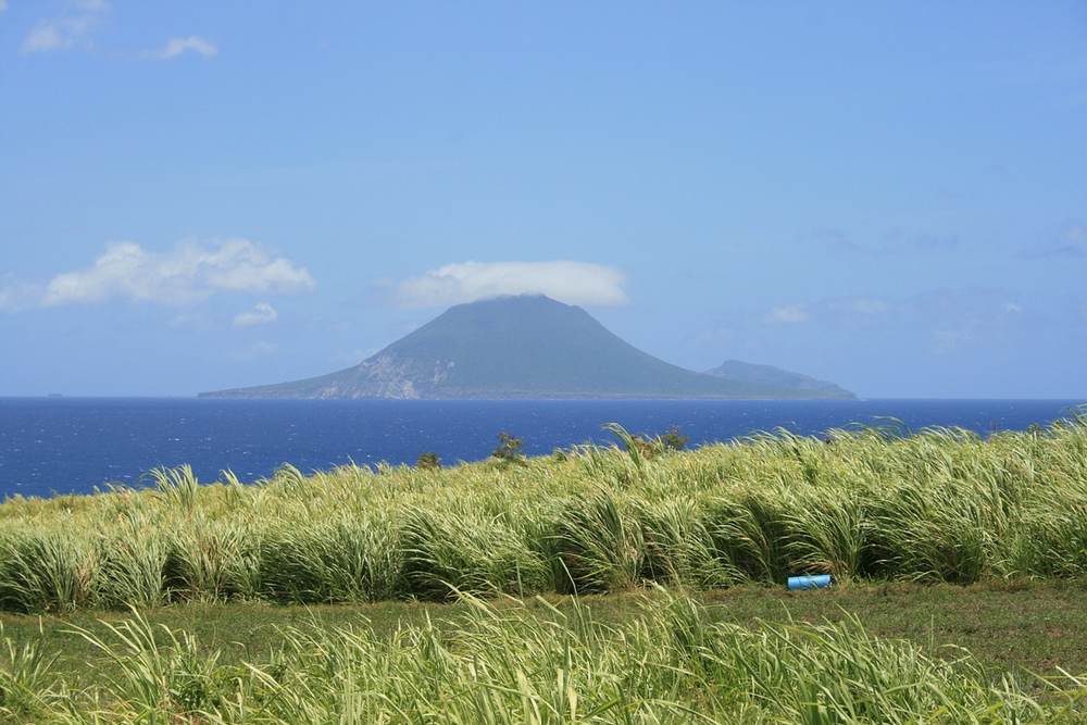 St-Kitts-Navis-1000